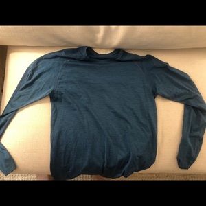 Lululemon Men’s long sleeve t shirt (blue), Large